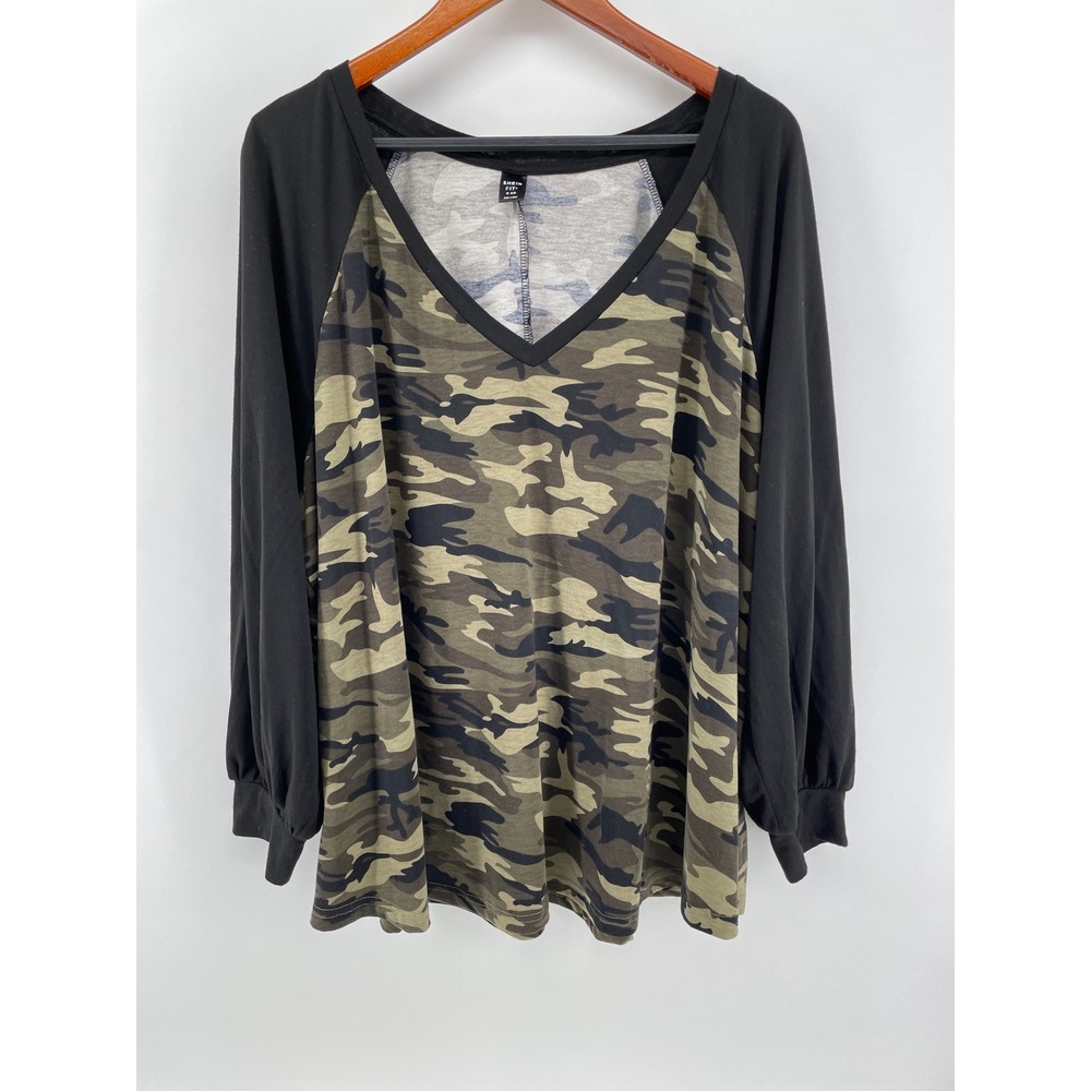 Camo Top Womens 24/26 Athleisure Gorpcore Streetwear Green Black Long Sleeve Tee
